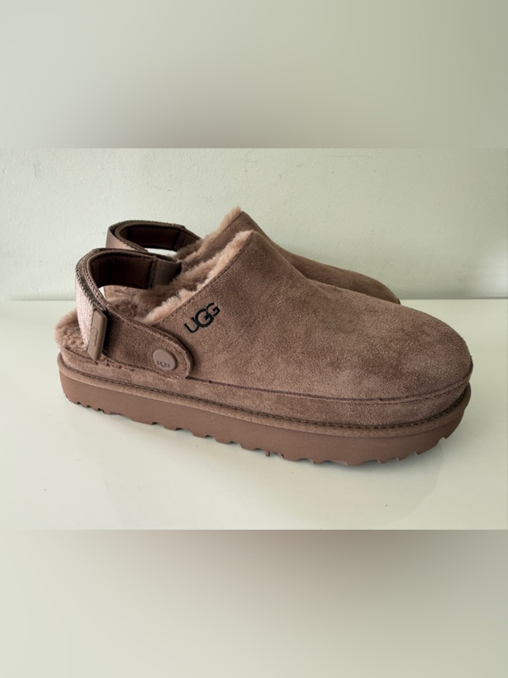 UGG Goldenstar Cozy Clog Shoes Women's Size 9